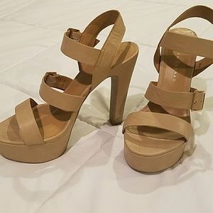 Platform high heel shoes